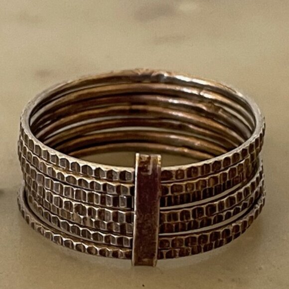 Silver Hammered Stacked 7 Banded Joined Ring Size 6.5 - Picture 1 of 14